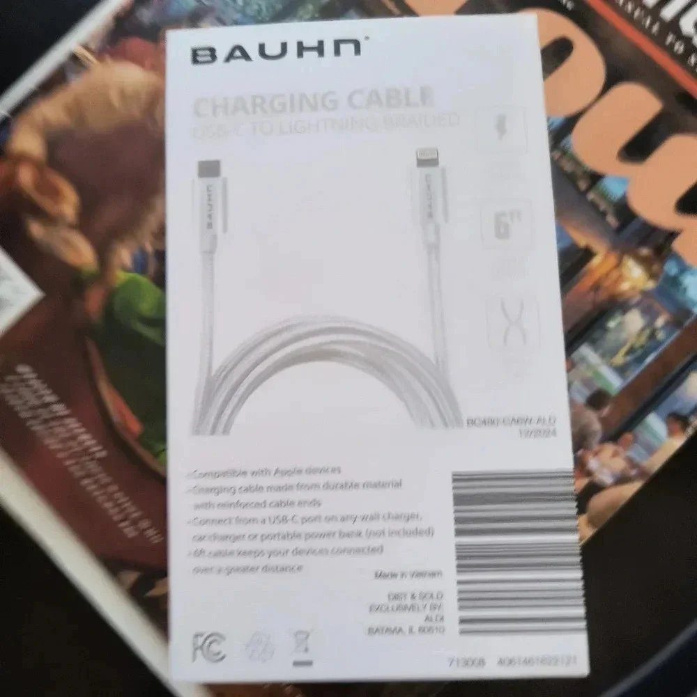 White 6 foot USBc charging cable for iPhone or iPad home office